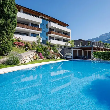 Kroneliving Hotel