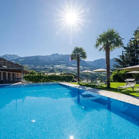 Hotel Kroneliving 3*